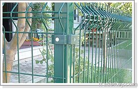 galvanized&pvc coated welded wire mesh fence (anti-corrosion )