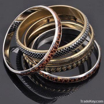 PLATED  JEWELRY BRACELETE