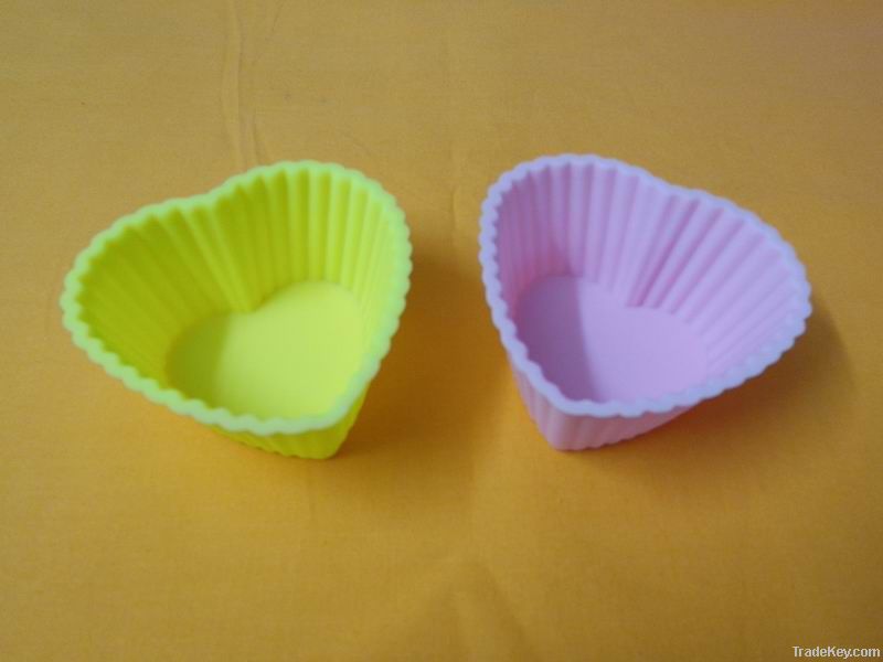 Silicone cake mould