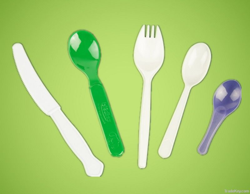 Disposable plastic cutlery