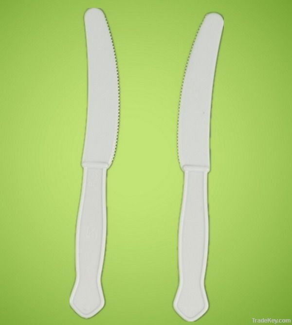 Disposable plastic knives