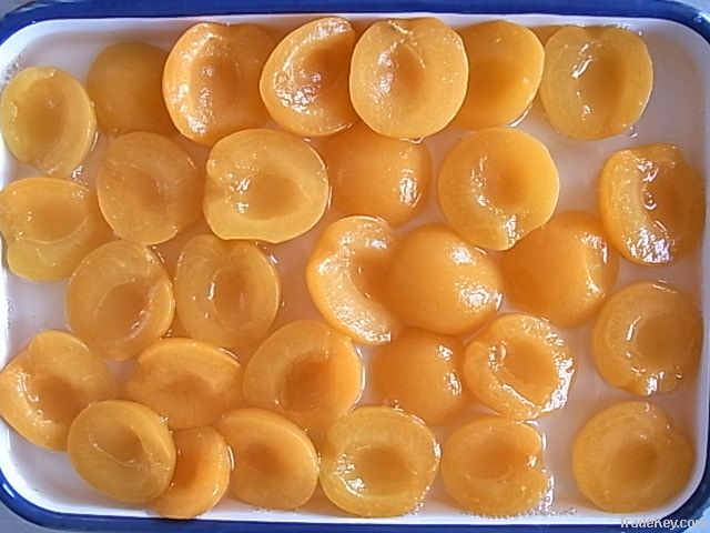 canned apricots