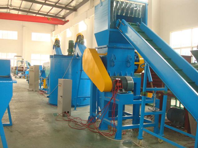 PET Bottles Crushing Washing Dewatering Drying Recycling Line