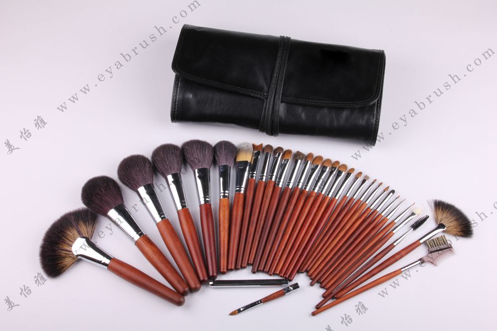 Wholesale Makeup Brush set with wooden handle