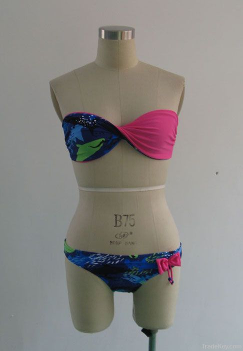 Bikini style lady swimwear