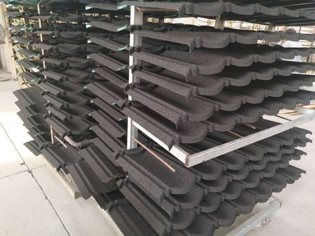 Enviroment Friendly Stone Coated Roofing Sheet In Red Black Coffee Brown Green