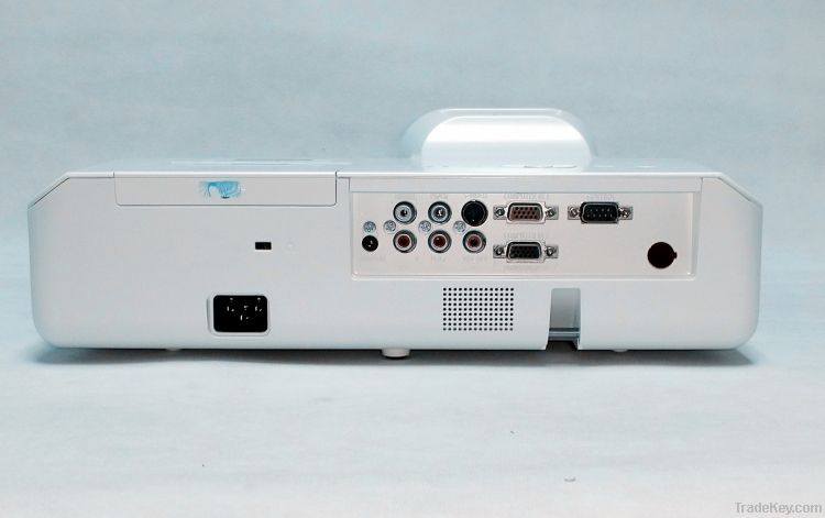 Ultra-low cost short projector 3500LM HD LED LCD projector