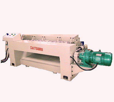 Spindle-Less Veneer Lathe Machine