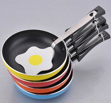 MINI FRY PAN WITH SPATULA