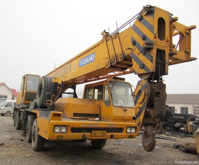 Used truck crane TADANO TG500E