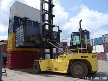 Shipping Containers Dubai, Used and Brand New containers