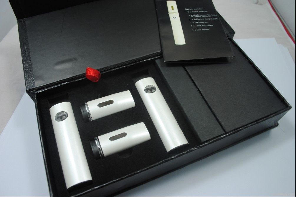 Electronic Cigarette E-Lips with Tank Atomizer