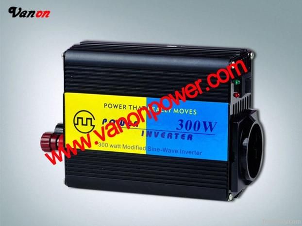 300W modified sine wave Car power inverter (peak power 600W)