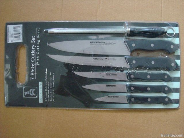 7 PC Cutlery set w/cutting board