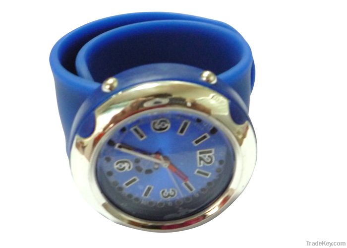 1 Atm Water Resistant Silicone Bracelet Slap Watch