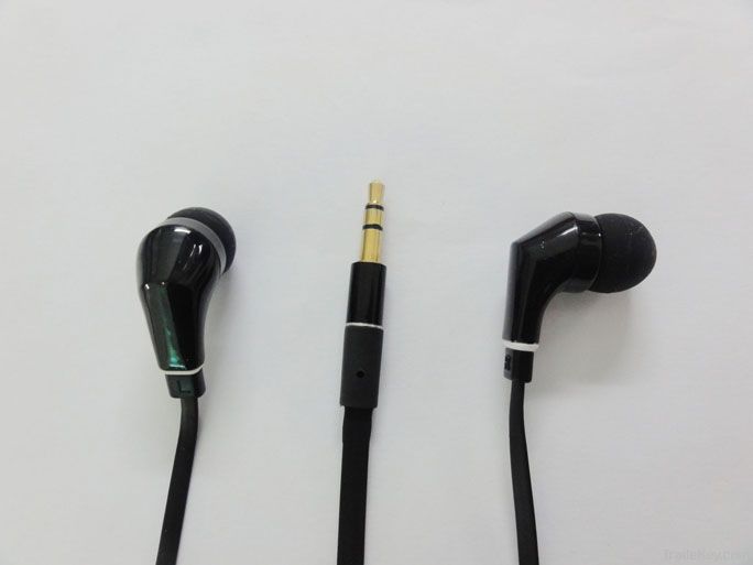 In-ear earphone (black)