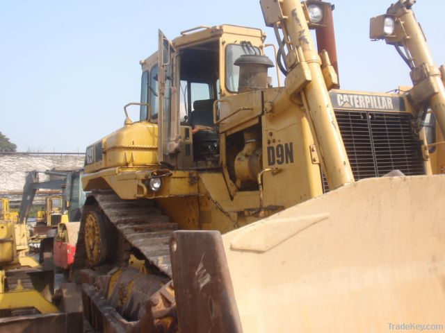 used CAT D9N bulldozer