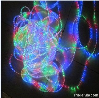 Flat multi-color led rope light with three wires