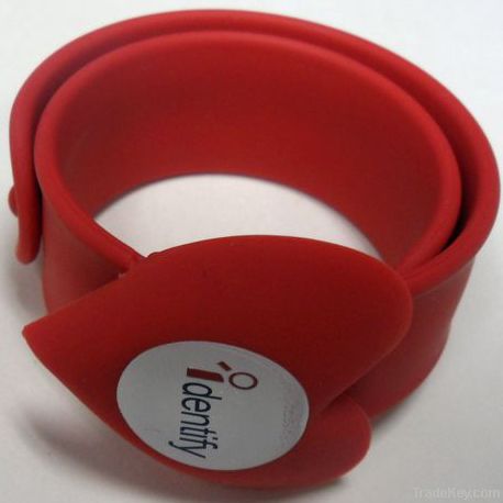 Silicone slap bangle