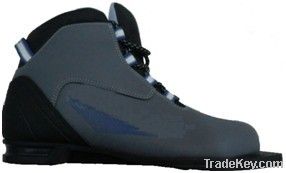 75mm outsole ski boots