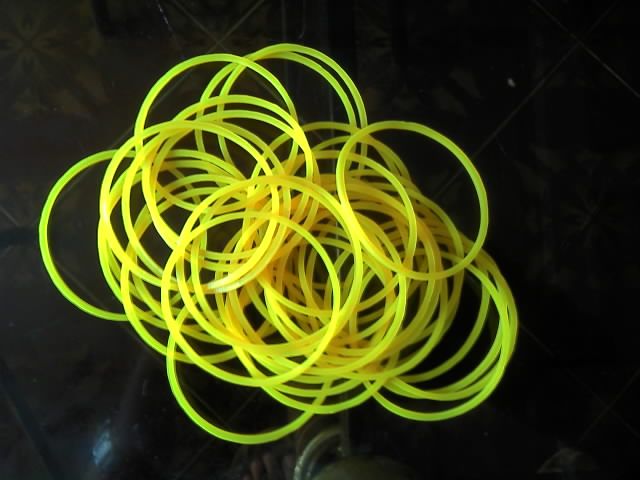 Natural rubber band