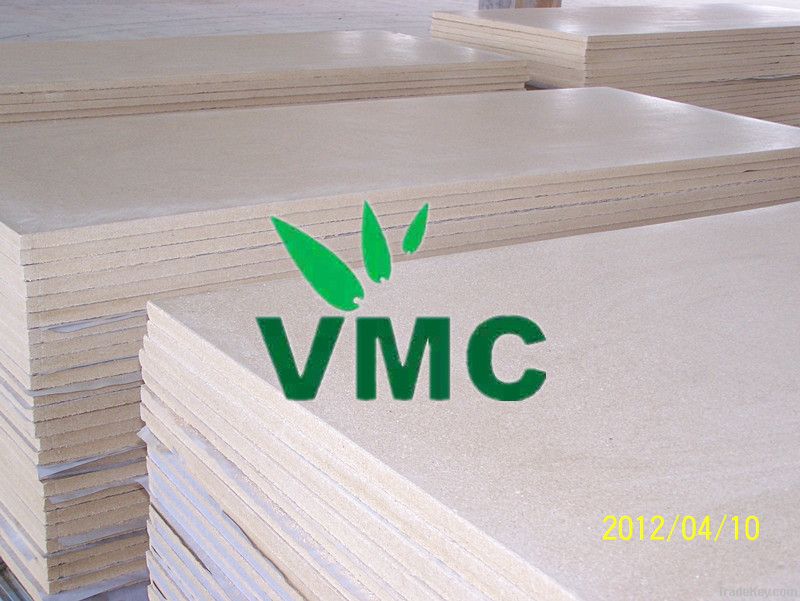 vermiculite heat-insulating cladding board