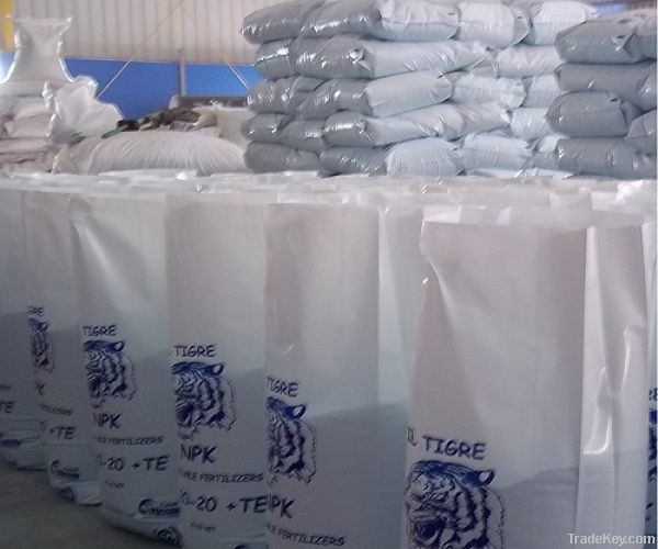 NPK 20-20-20 +TE water soluble fertilizer