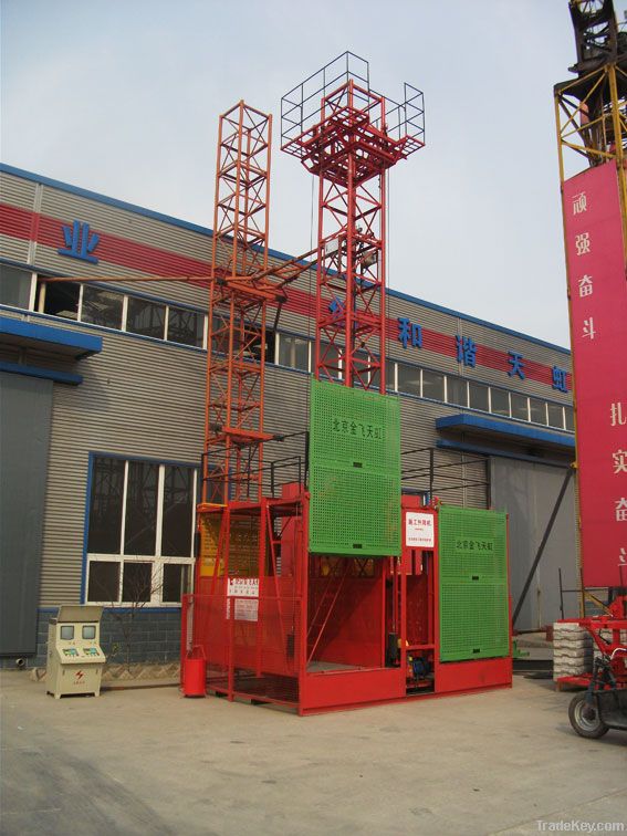 SS100/100 construction lift