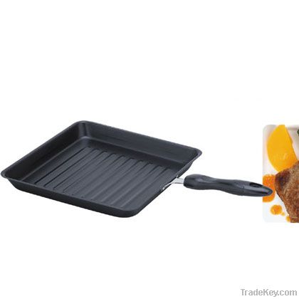 Aluminum non-stick frying pan with resisting paint outside