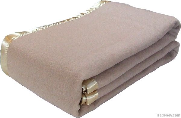 Hotel use blankets, Wool blankets, wool throws