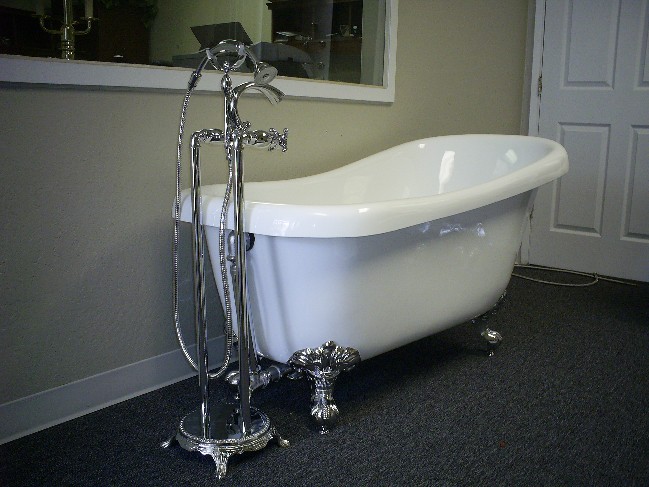 61" Slipper Claw Foot Bath Tub Tubs