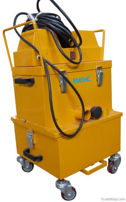 Industrial vacuum cleaner