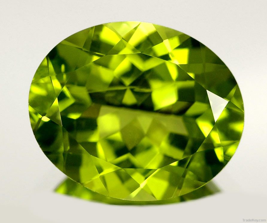 A Grade quality 9x7mm oval Nice Cutting Gemstones Peridot Wholesaler