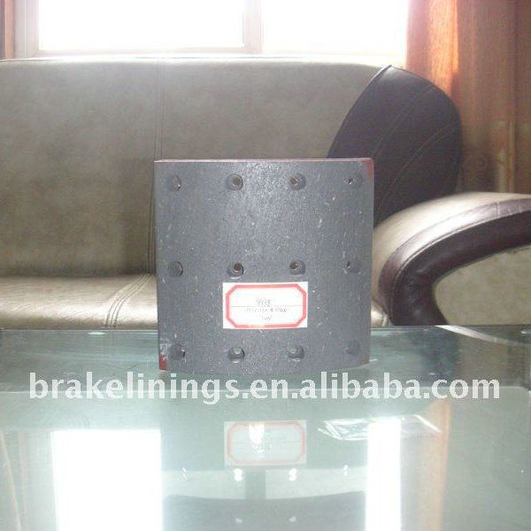 Drum brake linings for trucks and cars