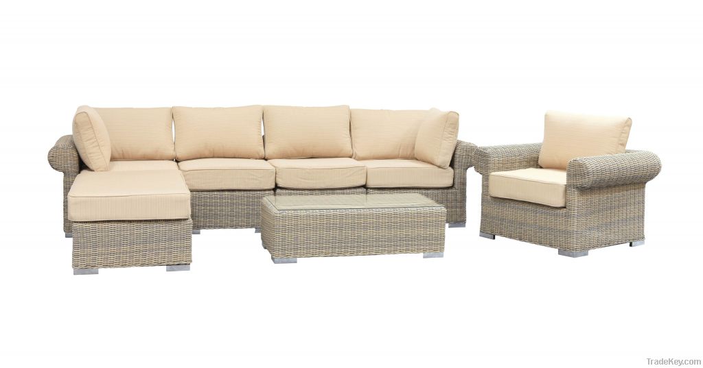 Wicker patio furniture set