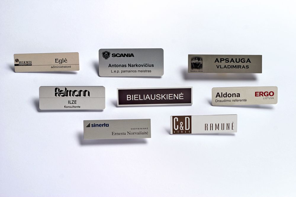 Custom Metalphoto namepaltes and tags