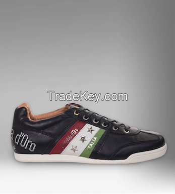 Italian shoes stock