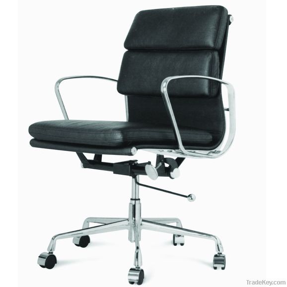 classic leather office chair