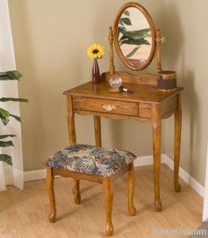 Nostalgic Oak Bedroom Vanity Set