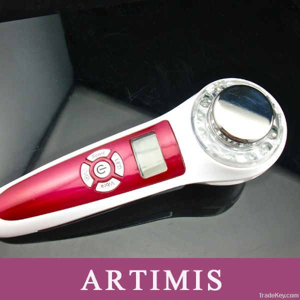 Ultrasonic facial massager with 2 heads