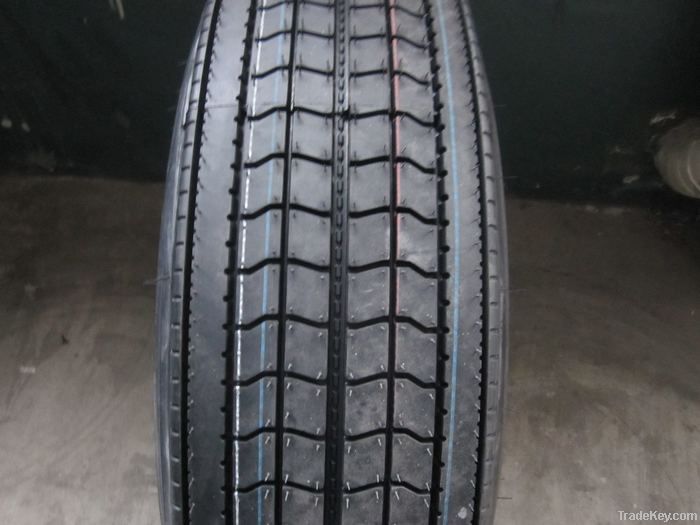 295/75R22.5 Radial truck tire