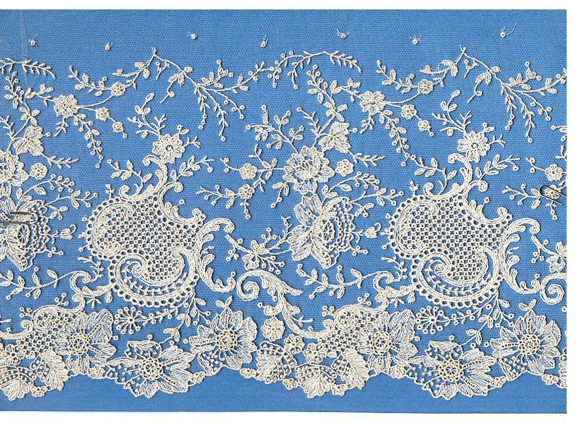 lace embroidery