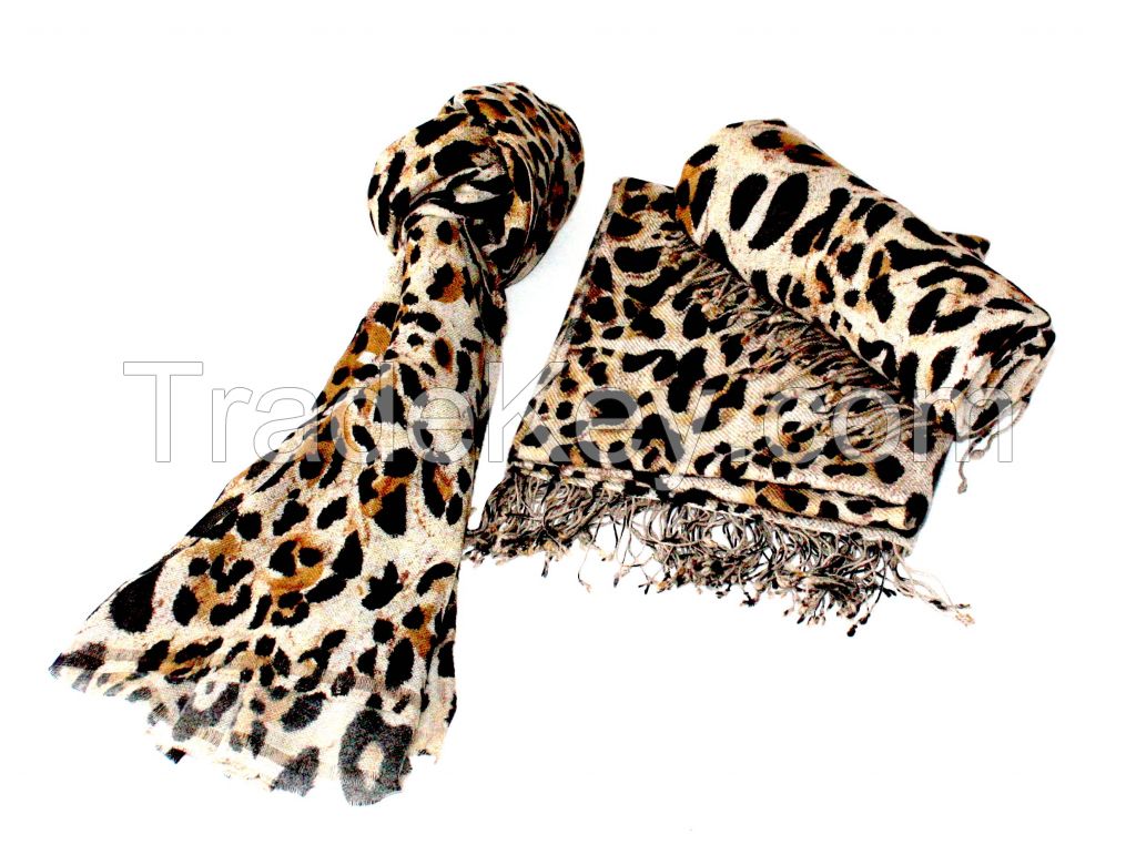 Scarf - Leopard Printed