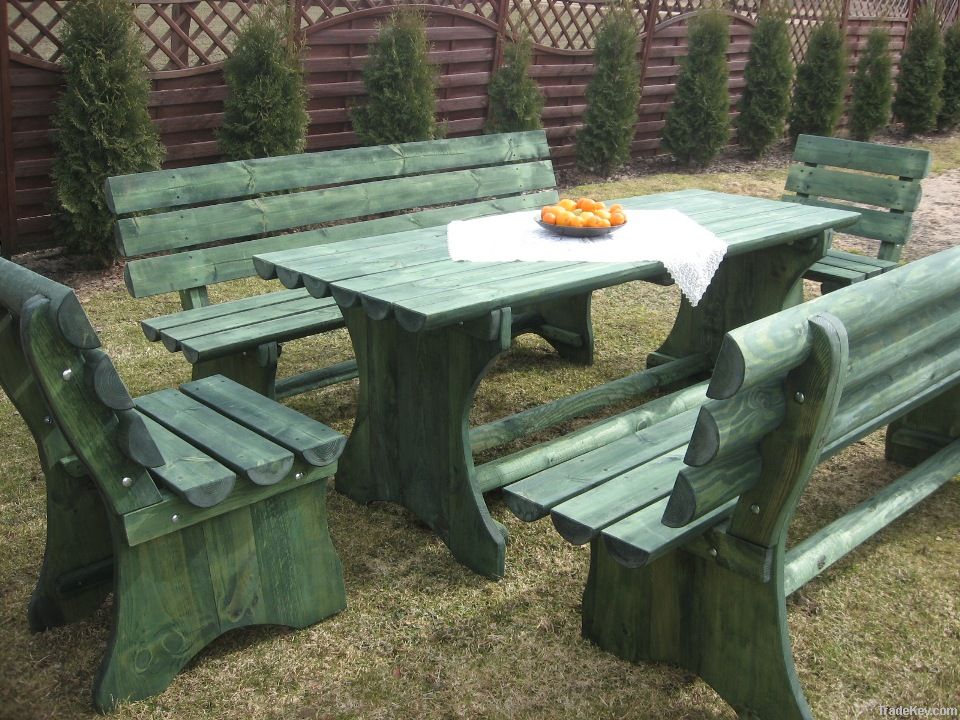 Pine outdoor set