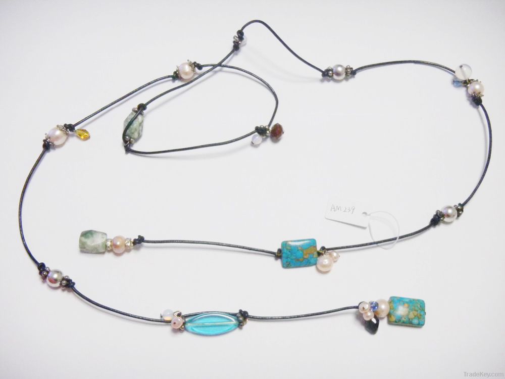 Beaded necklace with all kinds of bead