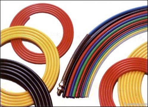 Flame retardant polyurethane tubing for wood industry