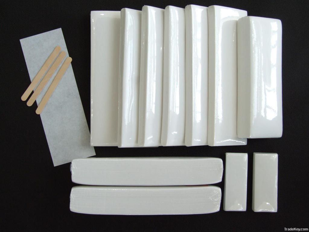 Wax strip nonwoven fabric