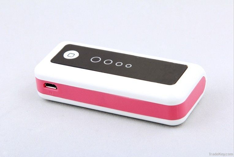 Hot Sale Emergency Charger Portable Power Bank 5600mah for Samrtphone