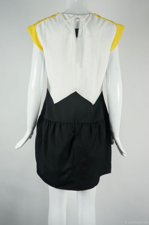 Skater dress (Colour Blocked | Zip Fastening | Seam Detailing to the Reverse)