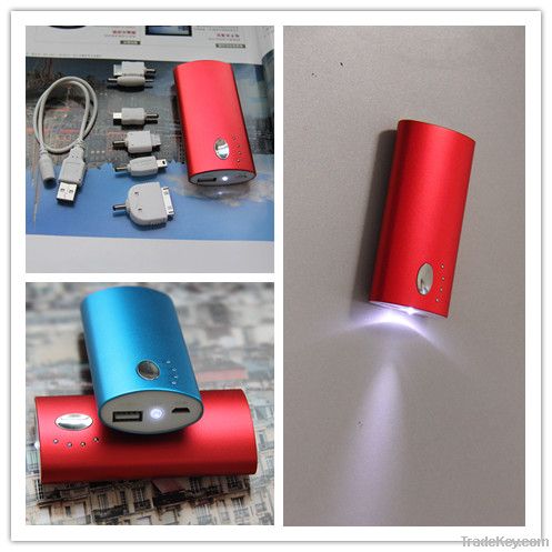 Universal portable power charger for iphone/ipad